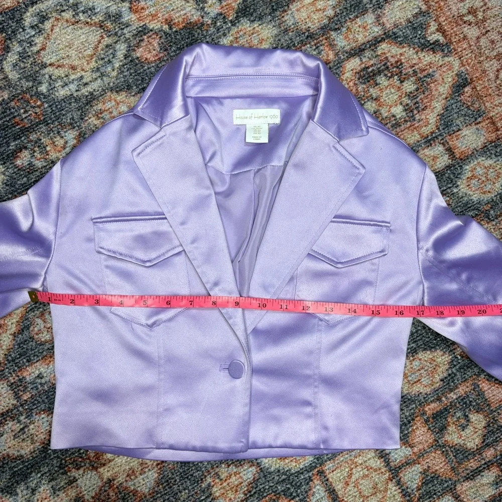 House of Harlow 1960 Gianna Cropped Satin Blazer in lilac - Picture 9 of 10